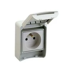 SCHNEIDER SOCLE PRISE LOGT 10 16A IP65 STD NF 2PT 220V IP65 - 81140