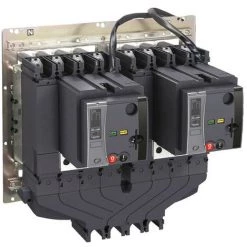 SCHNEIDER Compact NSX Accessoire Inverseur De Source Jeu De Barres Couplage Aval 3P, 630 A (LV432619)